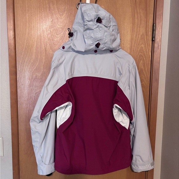 Women’s Roxy snowboarding Jacket - Picture 6 of 7